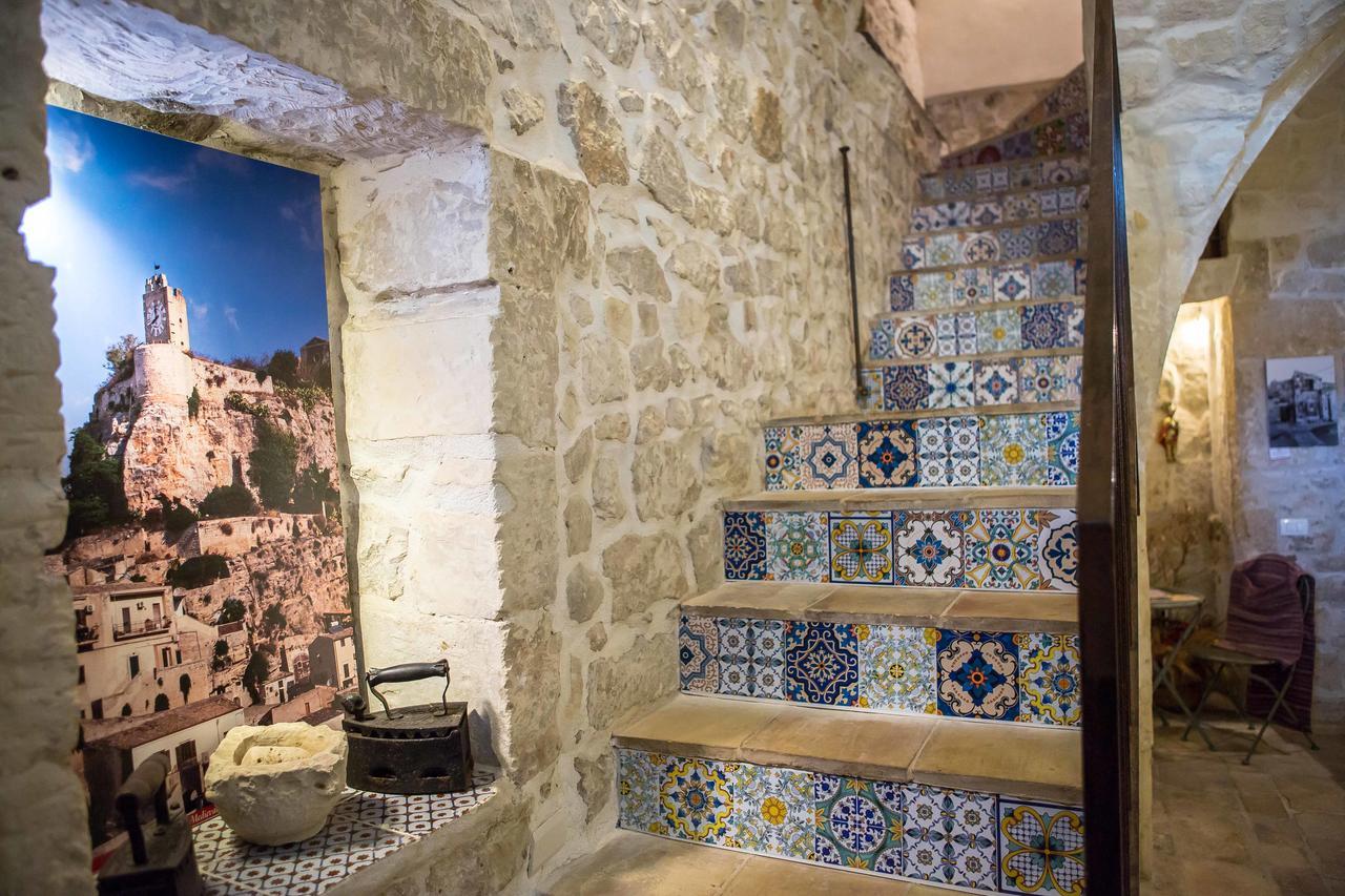 Case-Grotte Degli Avi, Esperienza Abitativa In Grotta Modica Exteriér fotografie