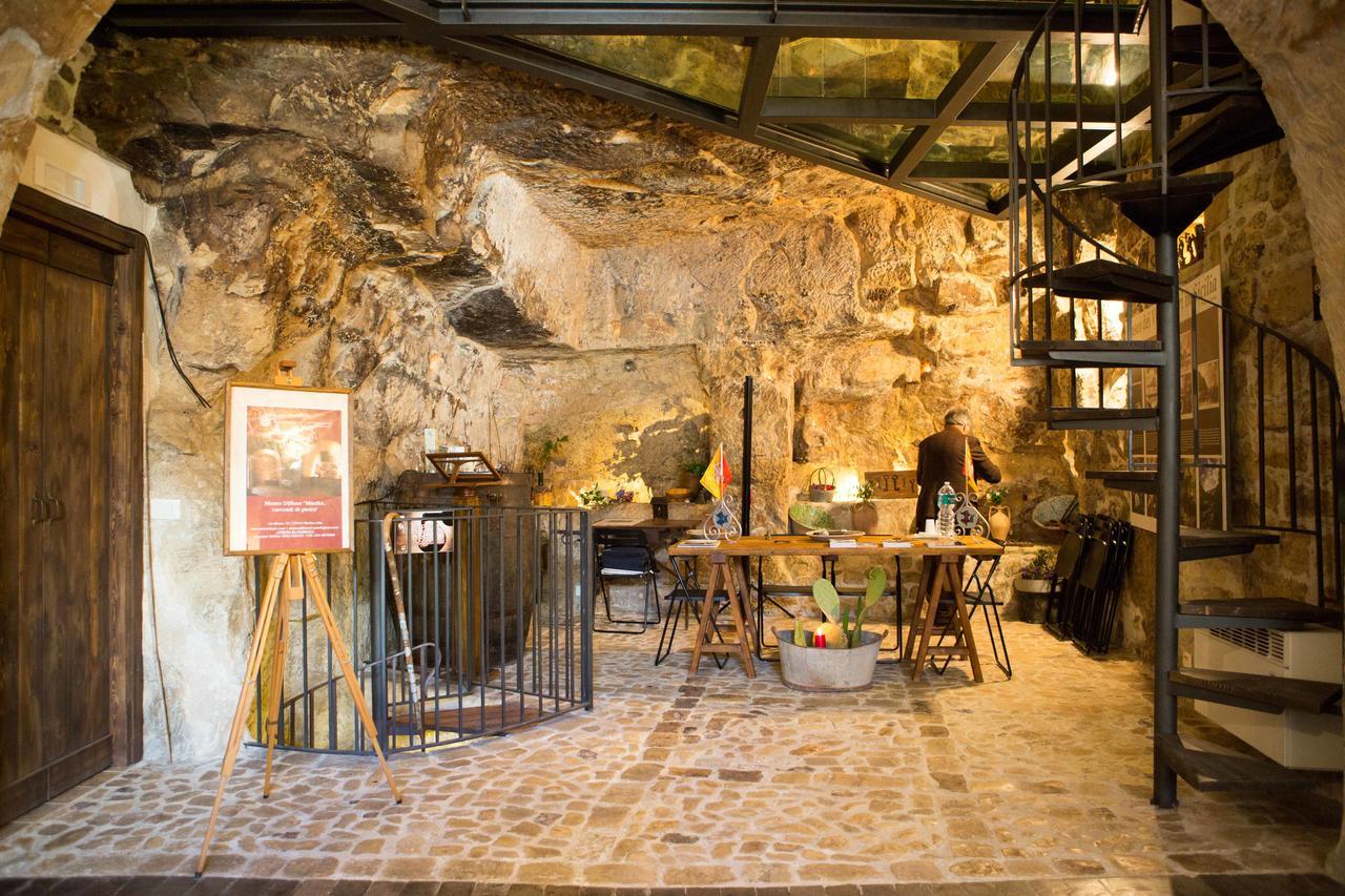 Case-Grotte Degli Avi, Esperienza Abitativa In Grotta Modica Exteriér fotografie