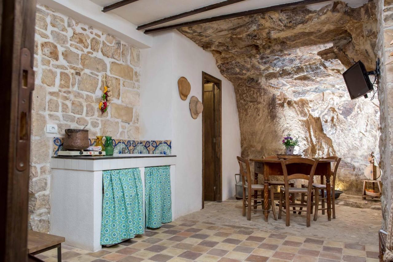 Case-Grotte Degli Avi, Esperienza Abitativa In Grotta Modica Exteriér fotografie