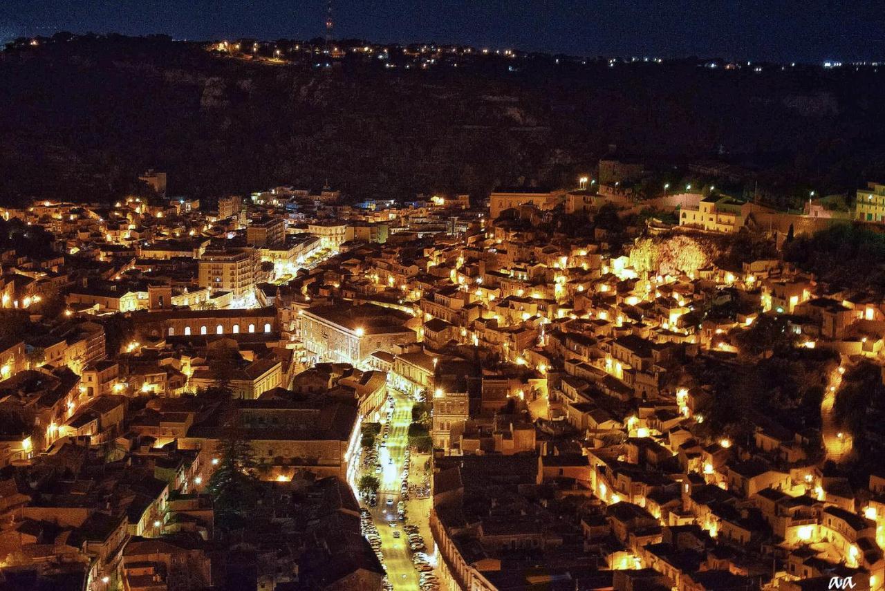 Case-Grotte Degli Avi, Esperienza Abitativa In Grotta Modica Exteriér fotografie
