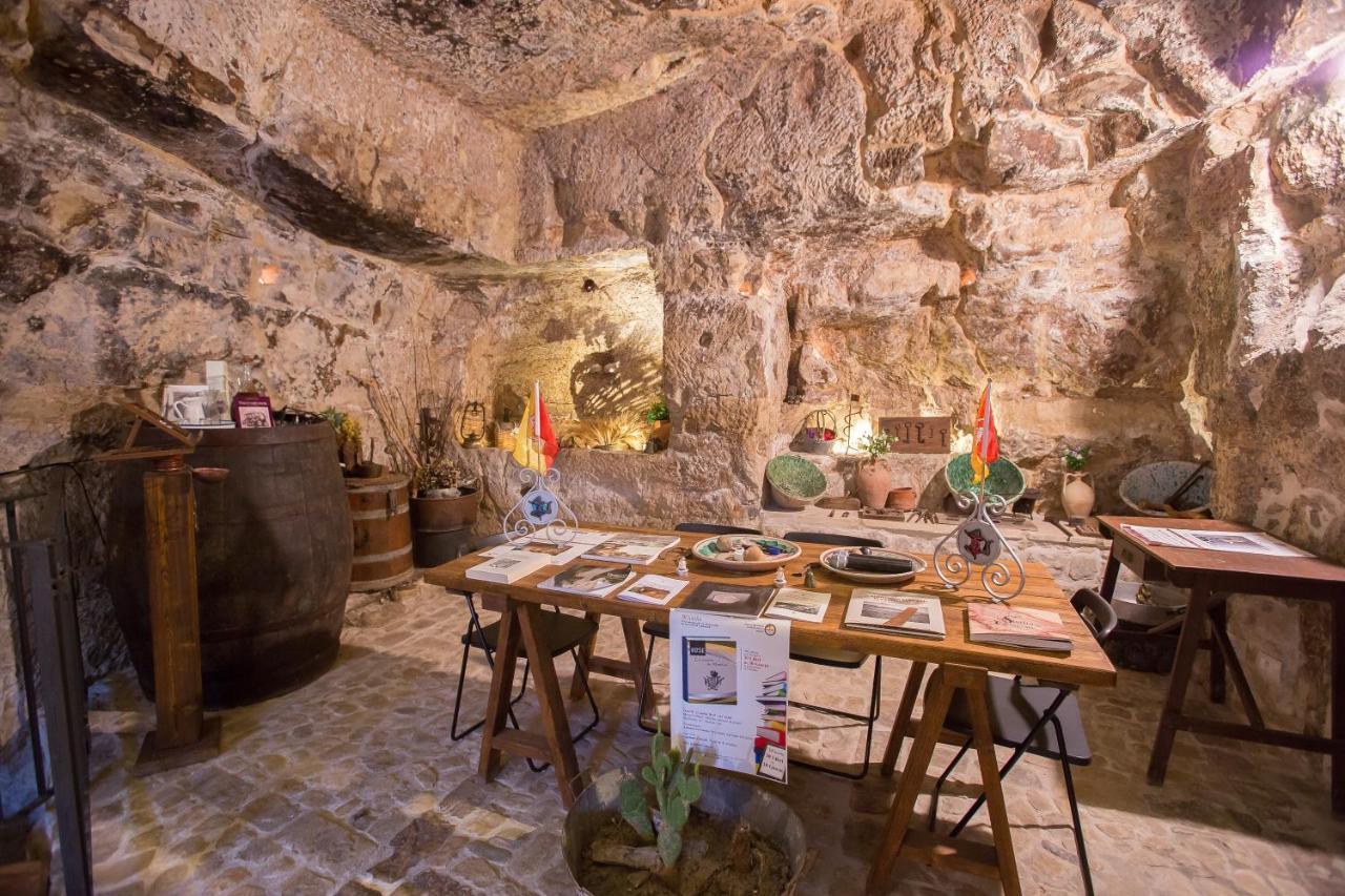 Case-Grotte Degli Avi, Esperienza Abitativa In Grotta Modica Exteriér fotografie
