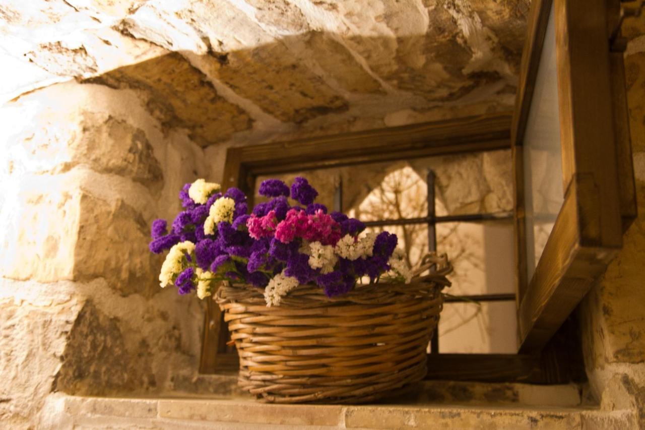 Case-Grotte Degli Avi, Esperienza Abitativa In Grotta Modica Exteriér fotografie